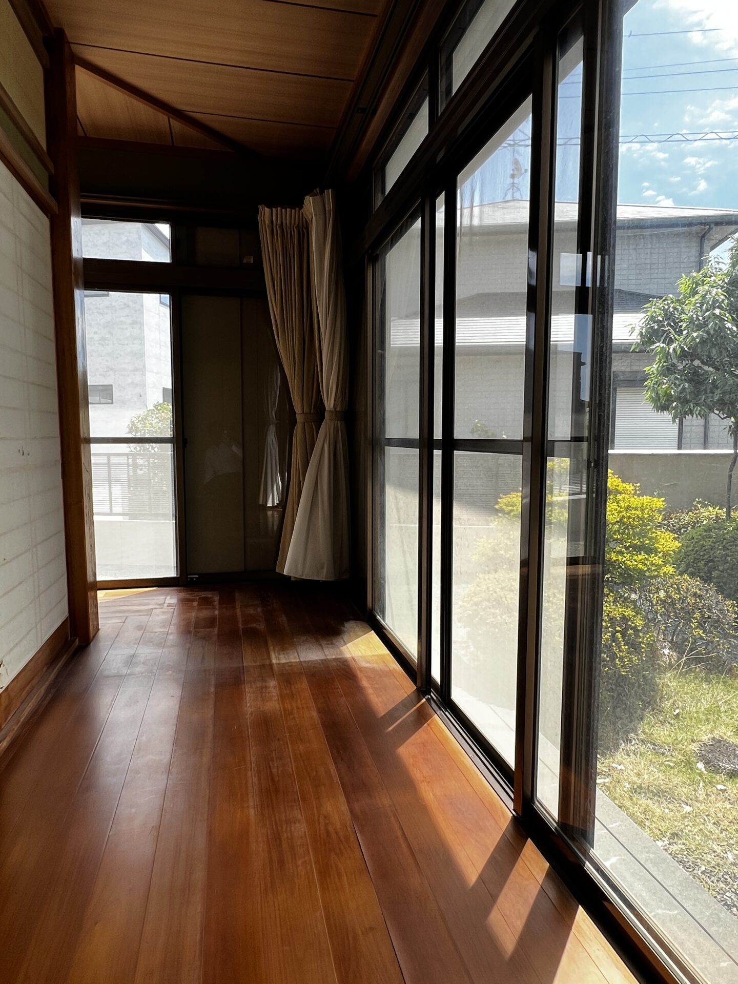 焼津市下小田　縁側から庭を楽しめる住宅　5SLDK
