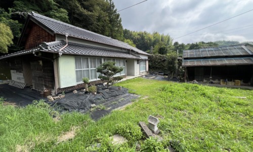 焼津市石脇上　平家と農地と車庫（倉庫）　家庭菜園はじめてみませんか？