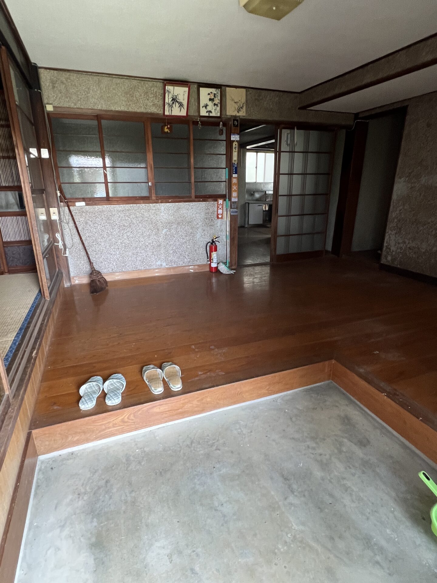 焼津市石脇上　平家と農地と車庫（倉庫）　家庭菜園はじめてみませんか？