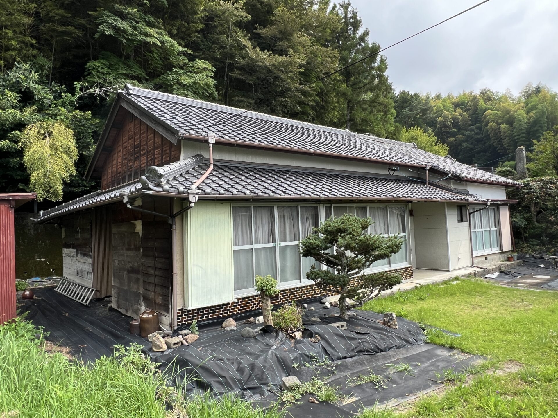 焼津市石脇上　平家と農地と車庫（倉庫）　家庭菜園はじめてみませんか？
